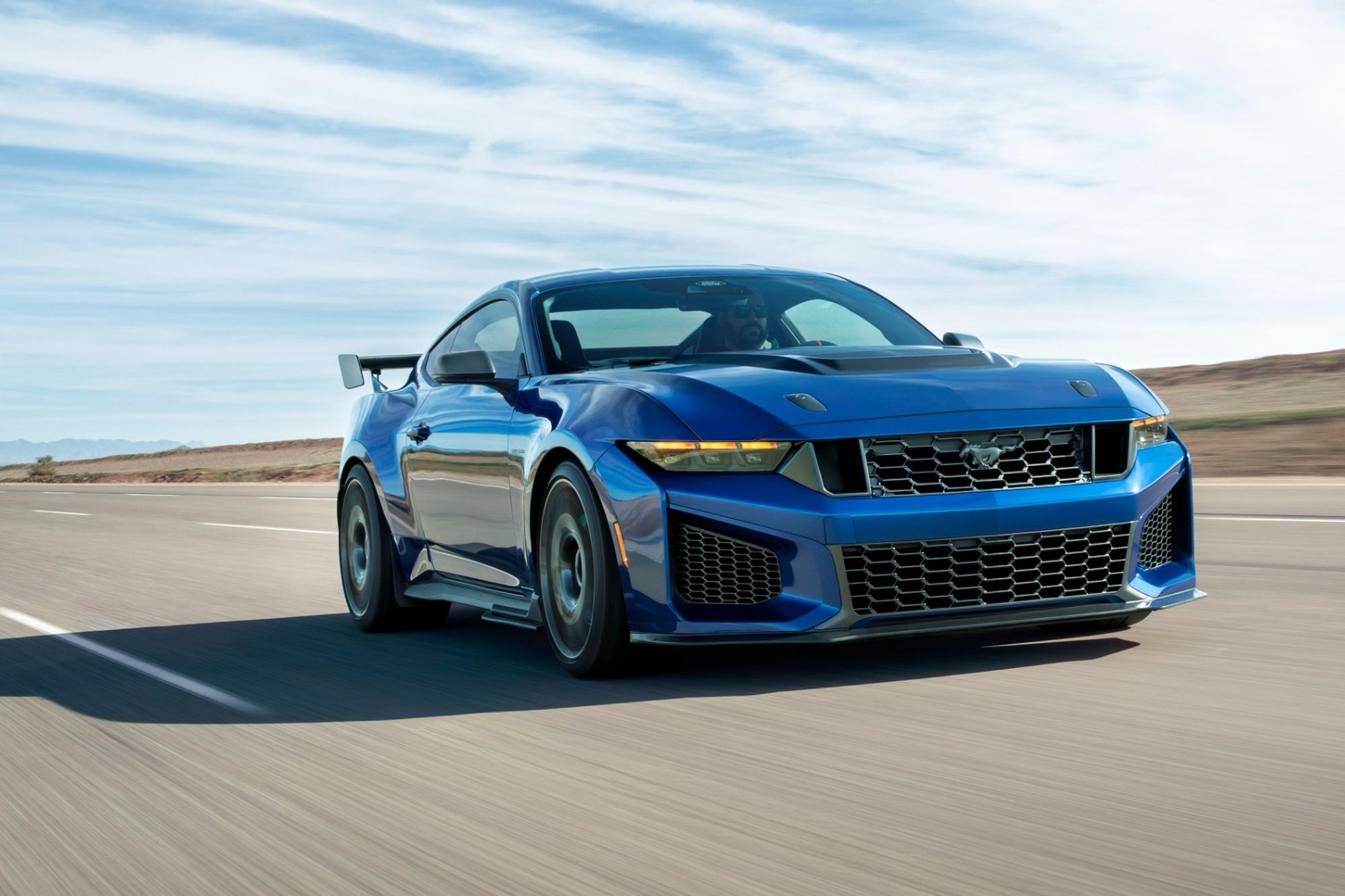 Ford Mustang Dark Horse SC: Κομπρεσοράτη και ξεκάθαρα προσανατολισμένη στην πίστα 